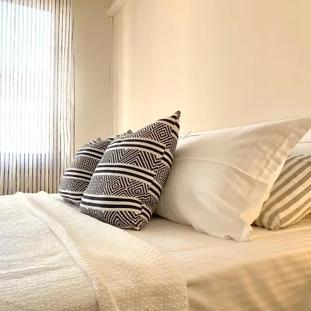 Lovely With Balcony In Old Town By Flat Mаnаger Апартаменты